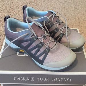 Brand New Dansko Phylicia